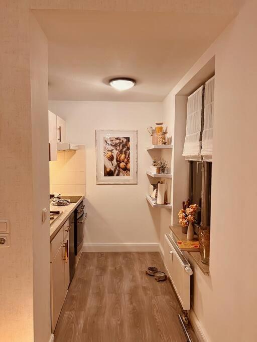 Amalfi Home - Stylish Apartment With Terrace Schoenefeld Exterior photo