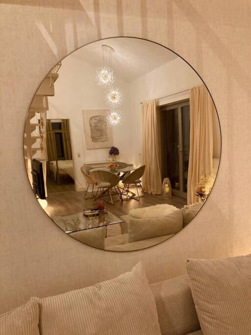 Amalfi Home - Stylish Apartment With Terrace Schoenefeld Exterior photo