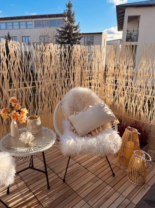 Amalfi Home - Stylish Apartment With Terrace Schoenefeld Exterior photo